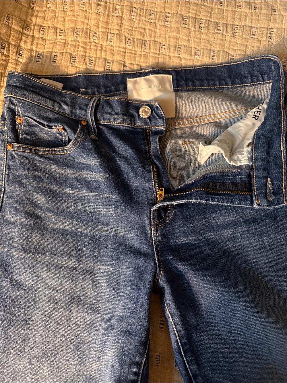 MOTHER Insider Crop Step Fray Jeans - Picture 2 of 4
